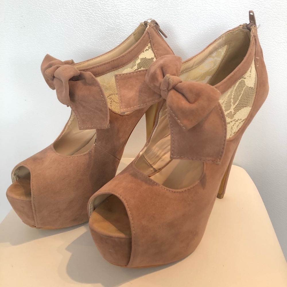 Nude faux suede pumps